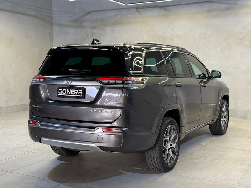 Foto do veículo JEEP COMMANDER  OVERLAND TD380 4X4 TURBO DIESEL 2024 40.642 KM 189.900,00