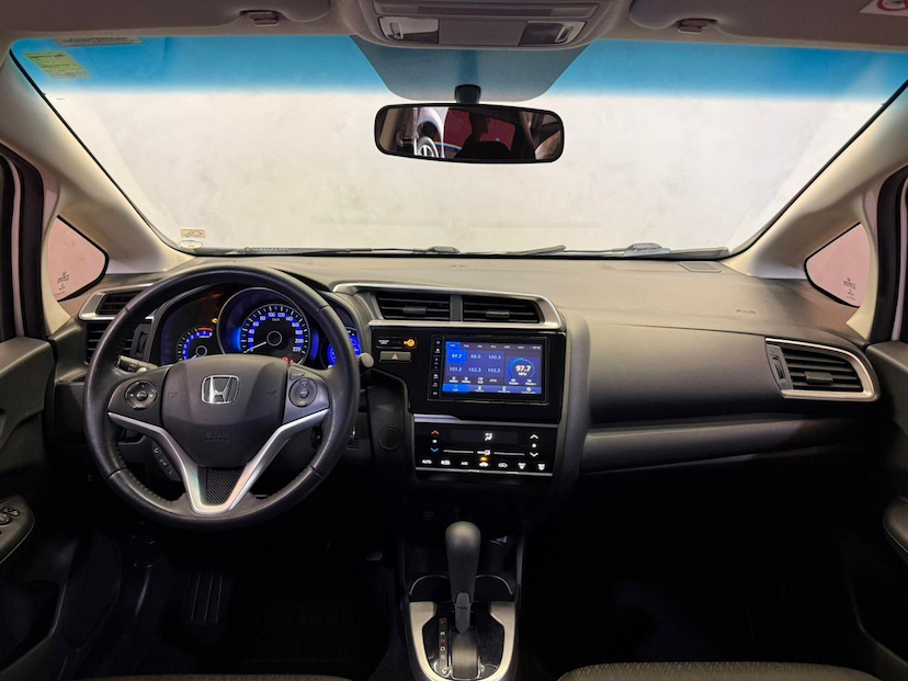 Foto do veículo HONDA FIT  EX CVT 2019 114.900 KM 83.900,00