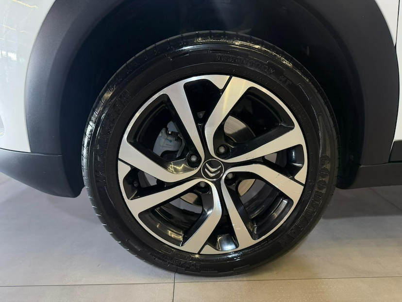 Foto do veículo CITROËN C4 CACTUS C4CACTUS SHINE T 2019 76.600 KM 78.900,00