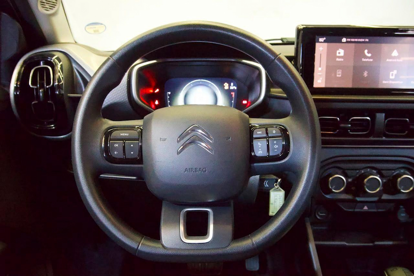 Foto do veículo CITROËN AIRCROSS C3  F.PACK 1.0 FLEX TB 200 AUT. 2025 16.543 KM 96.900,00