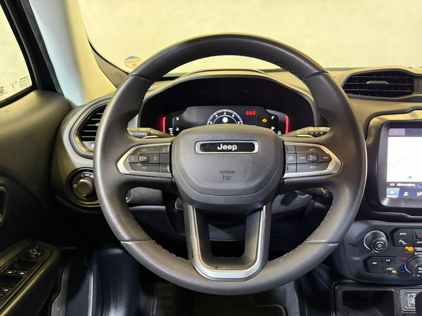 Foto do veículo JEEP RENEGADE  LGTD T270 2023 36.909 KM 104.900,00