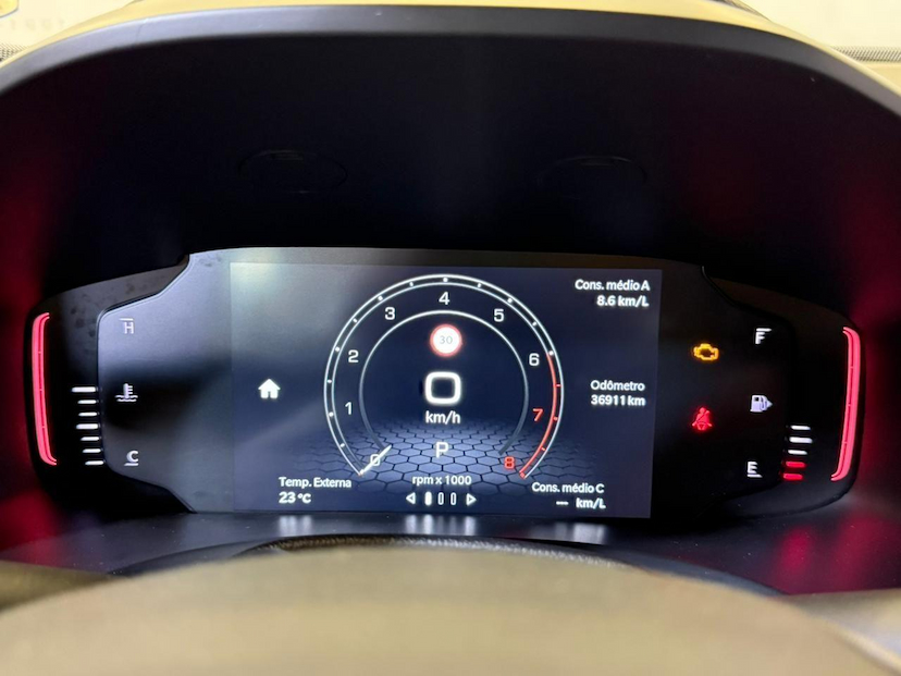 Foto do veículo JEEP RENEGADE  LGTD T270 2023 36.909 KM 104.900,00