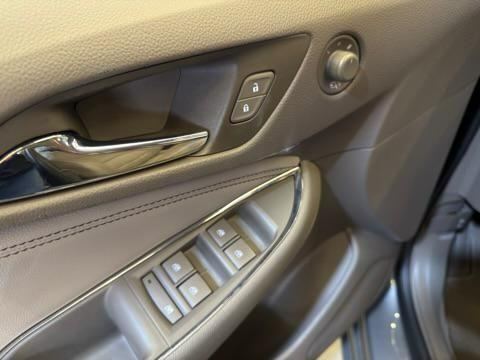 Foto do veículo CHEVROLET CRUZE CHEV  LTZ NB AT 2019 84.000 KM 98.900,00