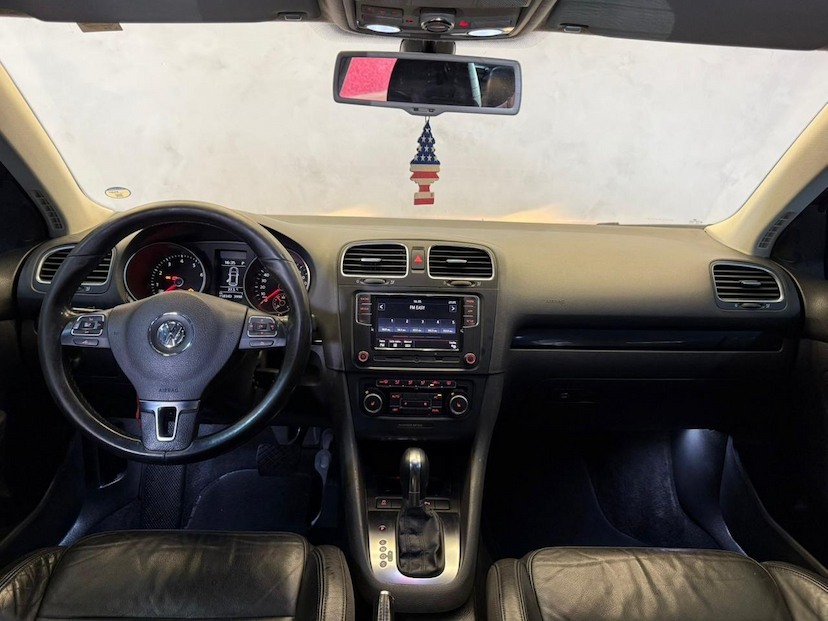 Foto do veículo VOLKSWAGEN JETTA  VARIANT 2011 150.311 KM 65.900,00