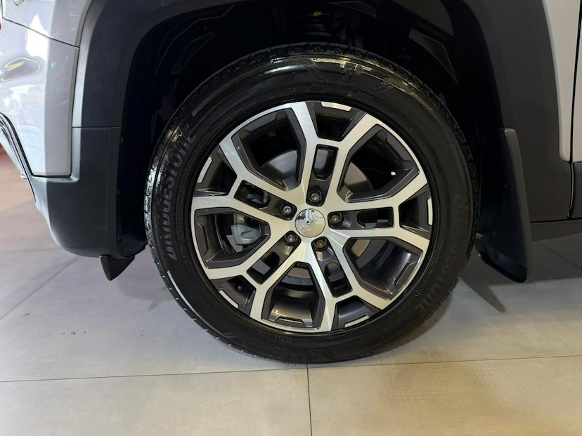 Foto do veículo JEEP RENEGADE  LGTD T270 2023 12.563 KM 109.900,00