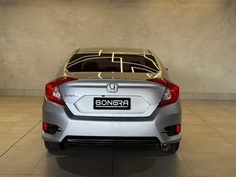 Foto do veículo HONDA CIVIC  EX CVT 2018 106.069 KM 105.900,00