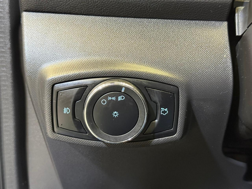 Foto do veículo FORD KA  100 ANOS AT 1.5 2020 57.779 KM 64.900,00