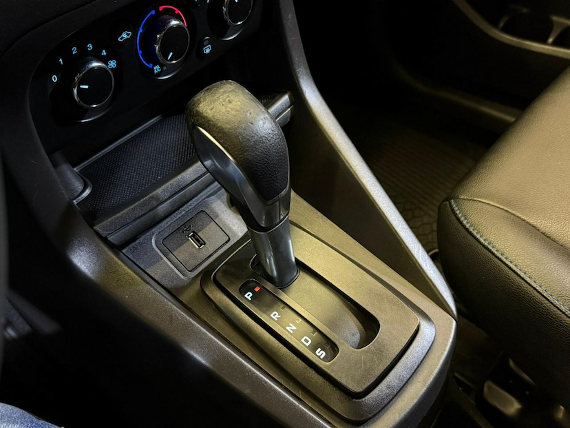 Foto do veículo FORD KA  100 ANOS AT 1.5 2020 57.779 KM 64.900,00