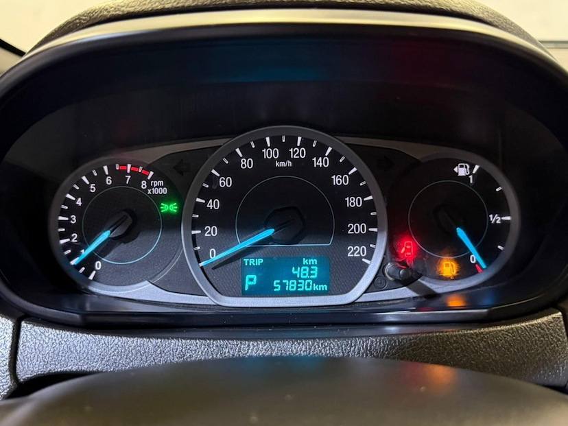 Foto do veículo FORD KA  100 ANOS AT 1.5 2020 57.779 KM 64.900,00