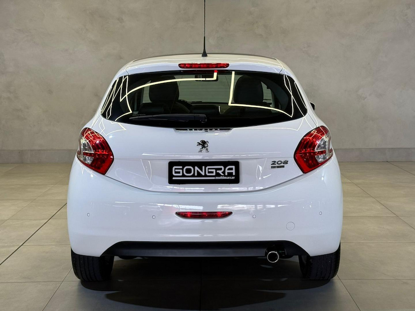 Foto do veículo PEUGEOT 208  ALLURE BVA 2016 75.000 KM 54.900,00