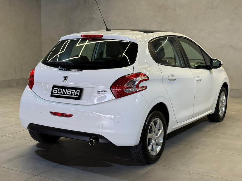 Foto do veículo PEUGEOT 208  ALLURE BVA 2016 75.000 KM 54.900,00