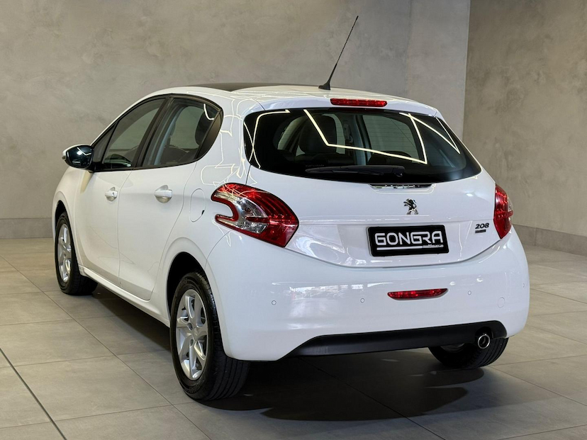 Foto do veículo PEUGEOT 208  ALLURE BVA 2016 75.000 KM 54.900,00