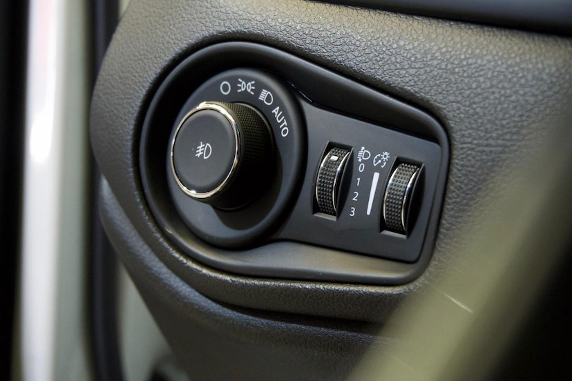 Foto do veículo JEEP RENEGADE  S T270 FLEX 4X4 2023 34.109 KM 119.900,00