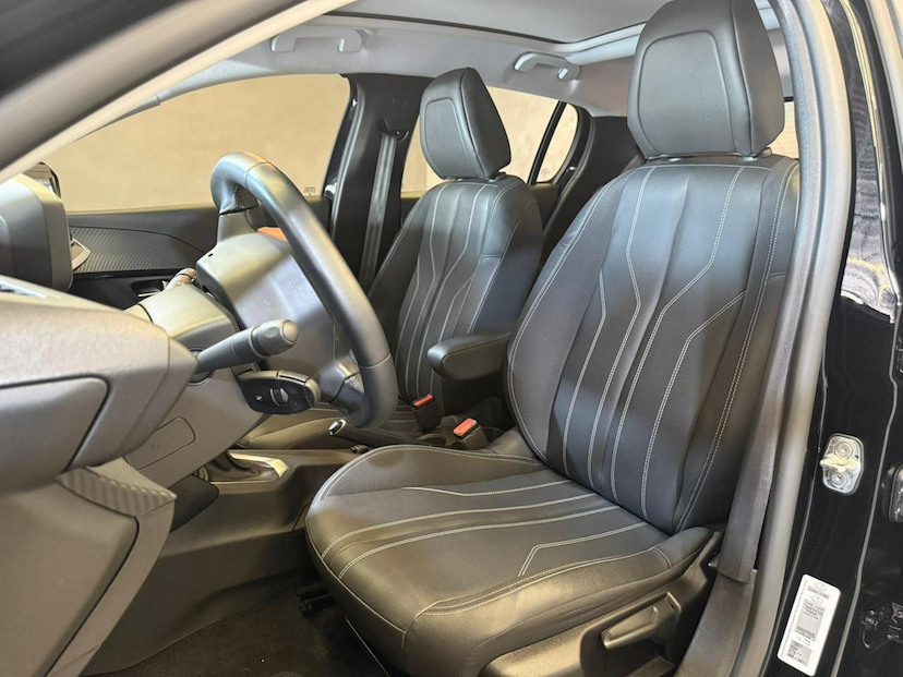 Foto do veículo PEUGEOT 208  GRIFF T200 2024 13.725 KM 99.900,00
