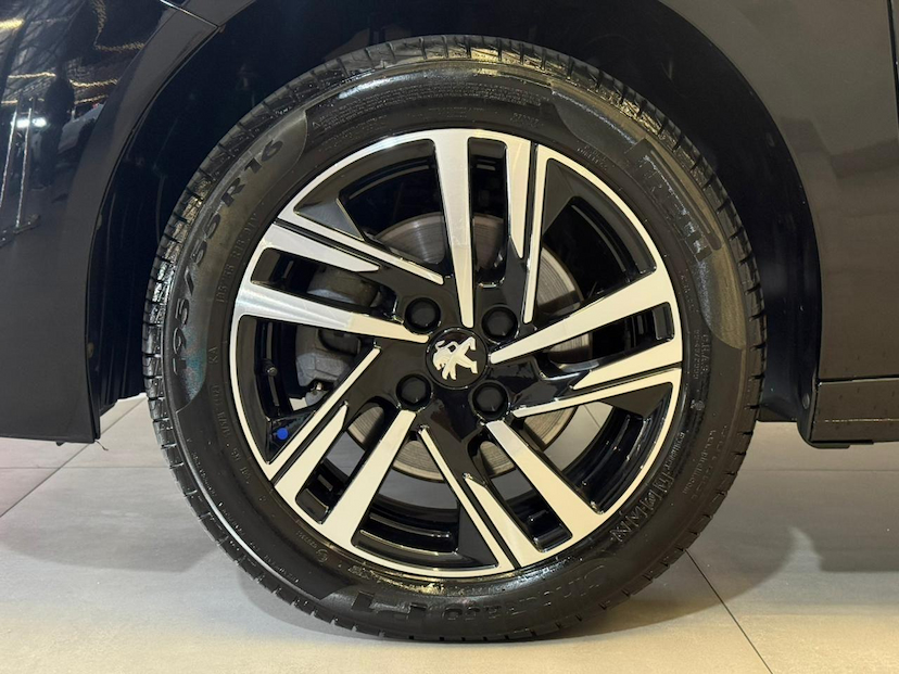 Foto do veículo PEUGEOT 208  GRIFF T200 2024 13.725 KM 99.900,00