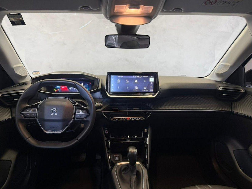 Foto do veículo PEUGEOT 208  GRIFF T200 2024 13.725 KM 99.900,00