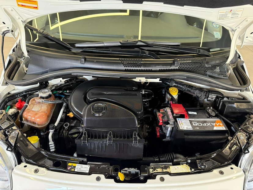 Foto do veículo FIAT 500  CULT DUAL 2014 75.288 KM 52.900,00