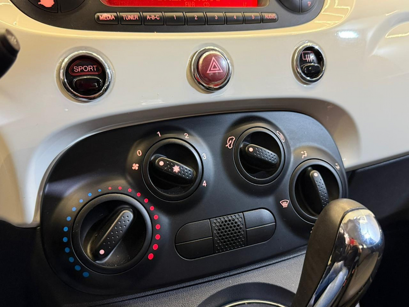 Foto do veículo FIAT 500  CULT DUAL 2014 75.288 KM 52.900,00
