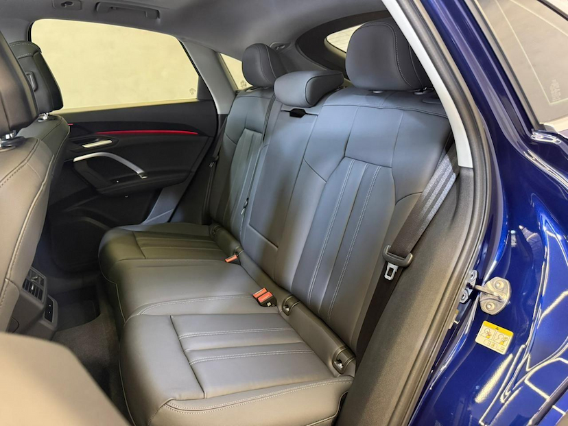 Foto do veículo AUDI Q5  SPORTBACK ADVANCED 2.0 TFSI QUATTRO S-TRONIC 2025 897 KM 409.900,00
