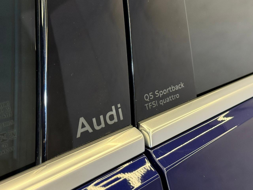 Foto do veículo AUDI Q5  SPORTBACK ADVANCED 2.0 TFSI QUATTRO S-TRONIC 2025 897 KM 409.900,00