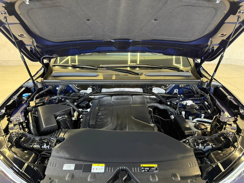 Foto do veículo AUDI Q5  SPORTBACK ADVANCED 2.0 TFSI QUATTRO S-TRONIC 2025 897 KM 409.900,00