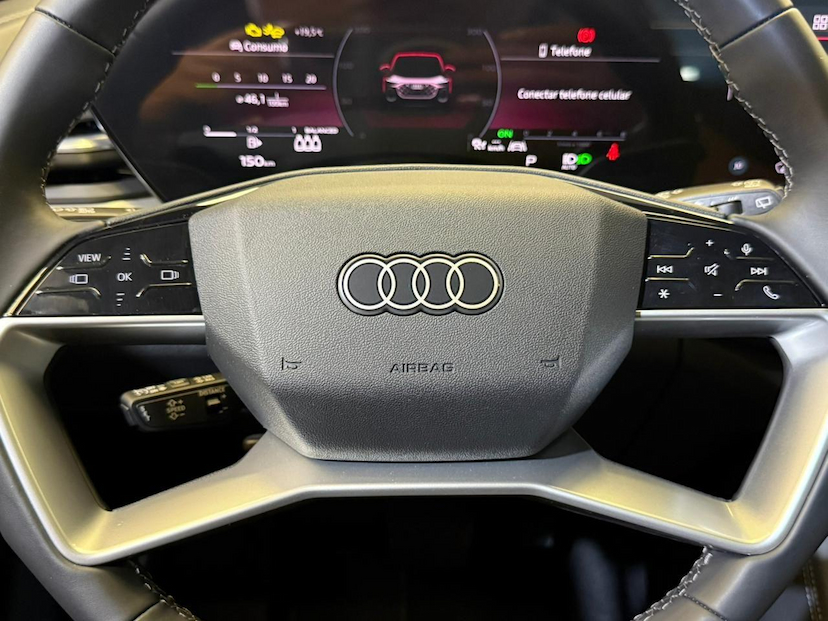 Foto do veículo AUDI Q5  SPORTBACK ADVANCED 2.0 TFSI QUATTRO S-TRONIC 2025 897 KM 409.900,00