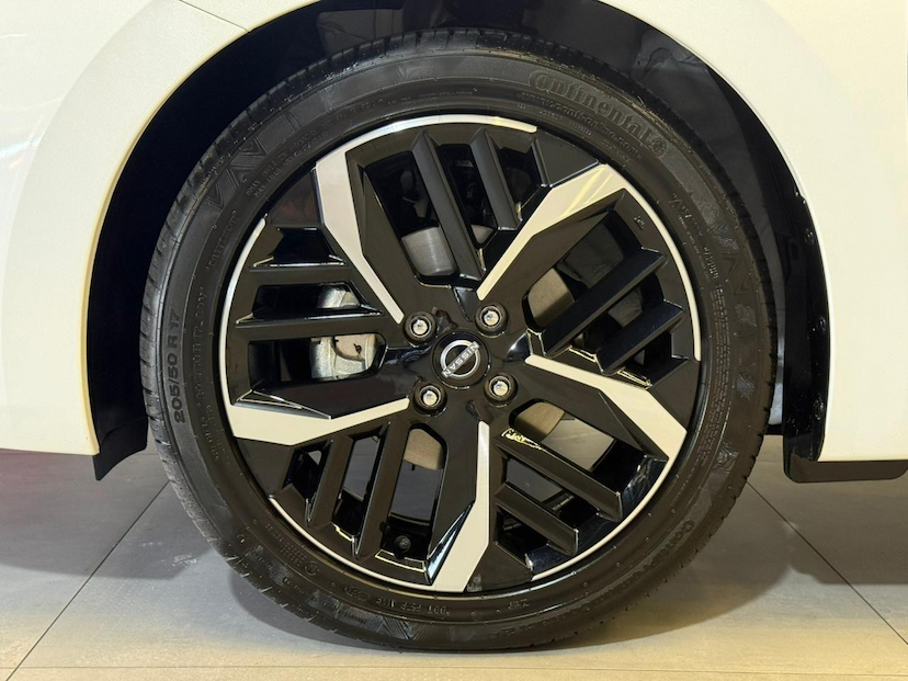 Foto do veículo NISSAN VERSA  EXCL CVT 2025 1.516 KM 124.900,00
