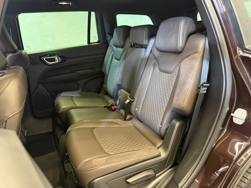 Foto do veículo JEEP COMMANDER  OVR T270 2022 22.440 KM 166.900,00