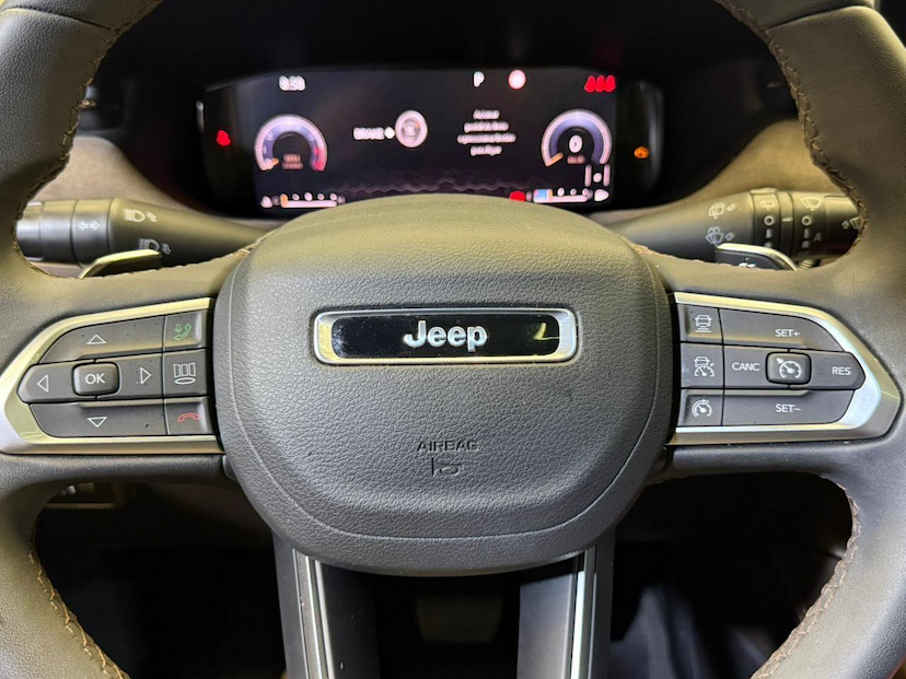 Foto do veículo JEEP COMMANDER  OVR T270 2022 22.440 KM 166.900,00