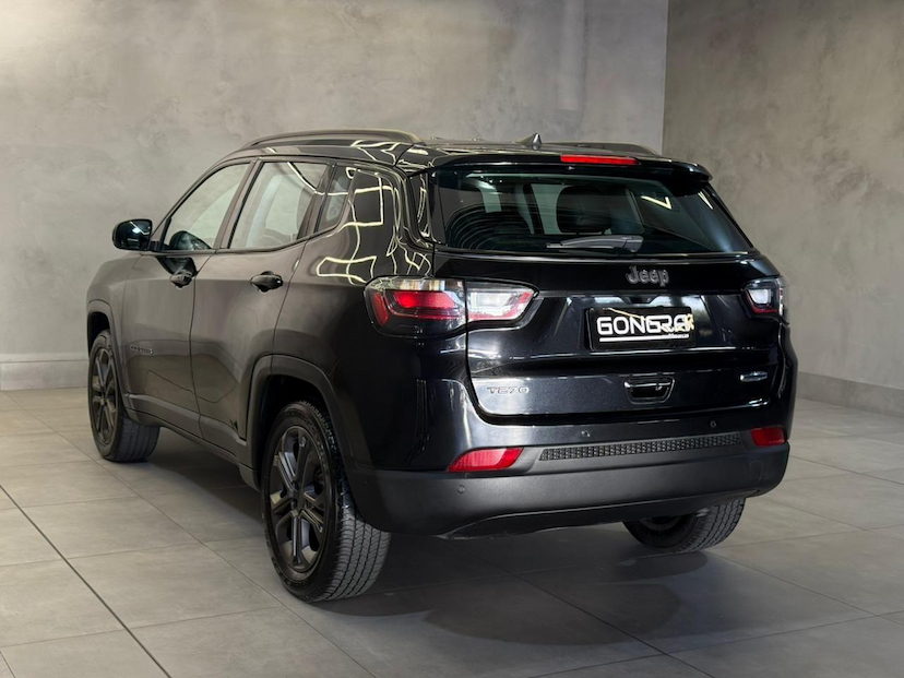 Foto do veículo JEEP COMPASS  LONG TF 2024 28.854 KM 139.900,00