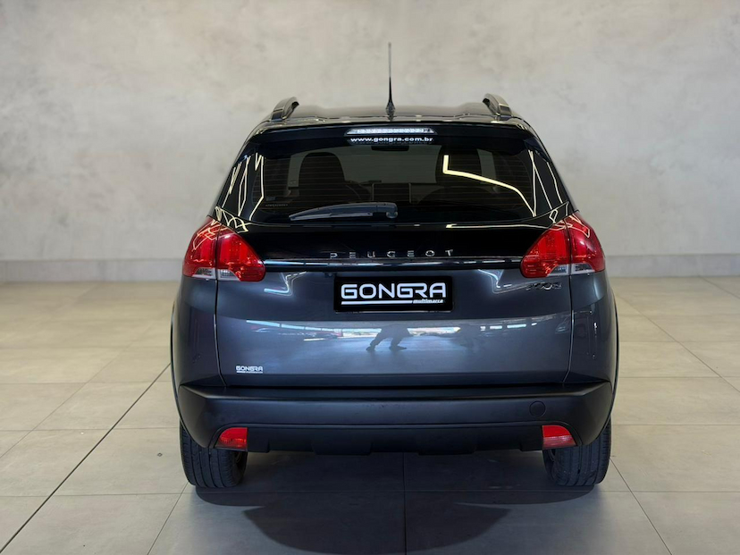 Foto do veículo PEUGEOT 2008  ALLURE EAT6 2023 44.000 KM 79.900,00