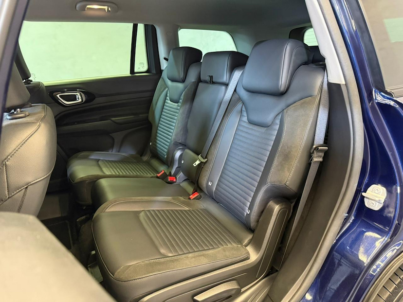 Foto do veículo JEEP COMMANDER  LIMITED T270 TURBO FLEX 2023 11.768 KM 158.900,00