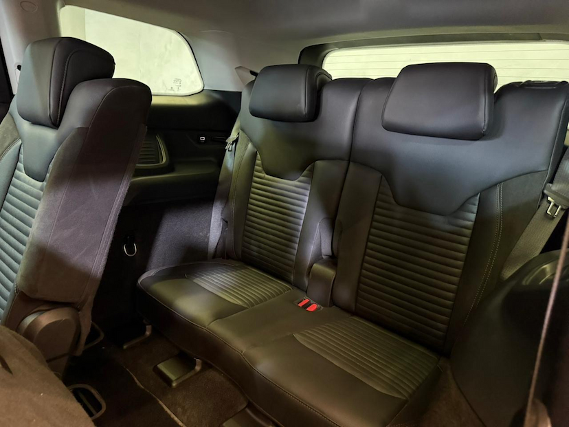 Foto do veículo JEEP COMMANDER  LIMITED T270 TURBO FLEX 2023 11.768 KM 158.900,00
