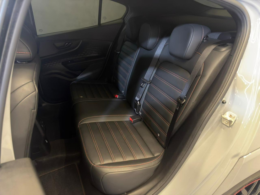 Foto do veículo FIAT FASTBACK  ABARTH 270 2025 17.988 KM 143.900,00