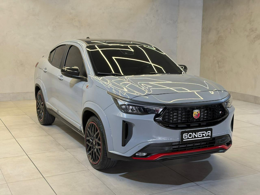 Foto do veículo FIAT FASTBACK  ABARTH 270 2025 17.988 KM 143.900,00