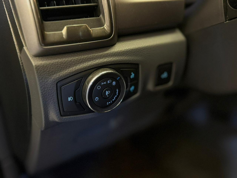 Foto do veículo FORD RANGER  LIMITED CD 4X4 AUTOMÁTICO 2019 111.730 KM 154.900,00