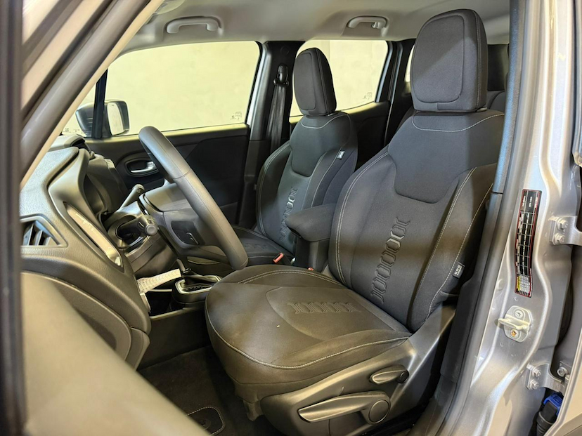 Foto do veículo JEEP RENEGADE  SPT T270 2024 11.642 KM 106.900,00