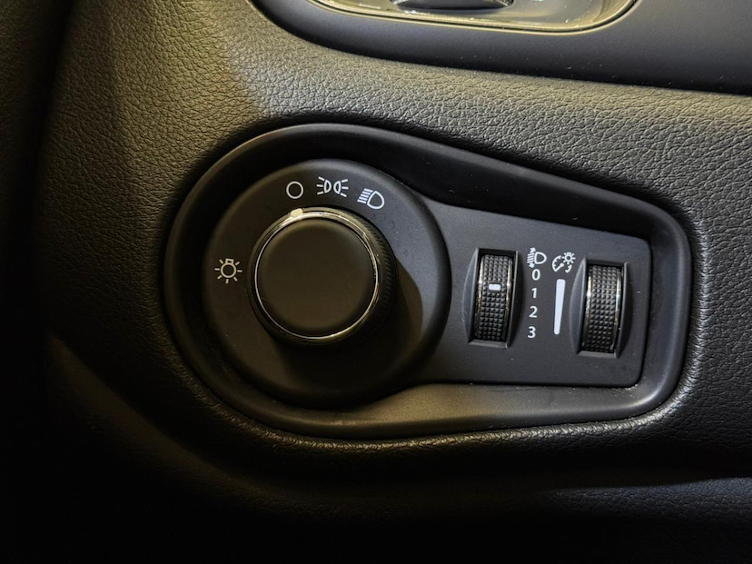 Foto do veículo JEEP RENEGADE  SPT T270 2024 11.642 KM 106.900,00