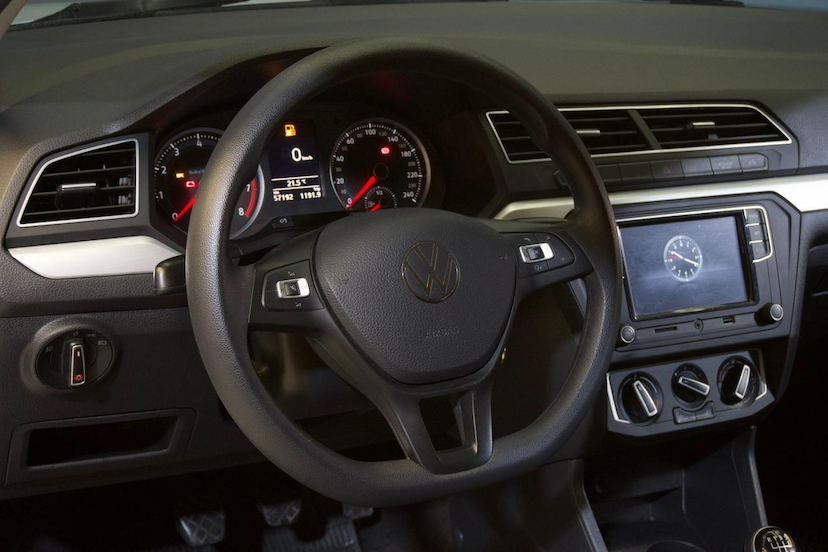 Foto do veículo VOLKSWAGEN SAVEIRO  TRENDLINE CS 1.6 MSI TOTAL FLEX 2024 57.150 KM 88.900,00