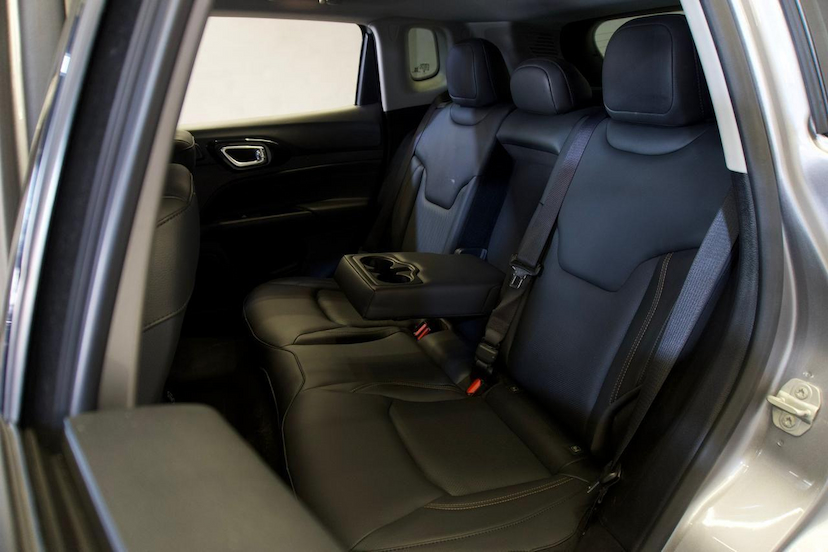 Foto do veículo JEEP COMPASS  LIMITED T270 1.3 TB 4X2 FLEX AUT 2025 19.431 KM 162.900,00