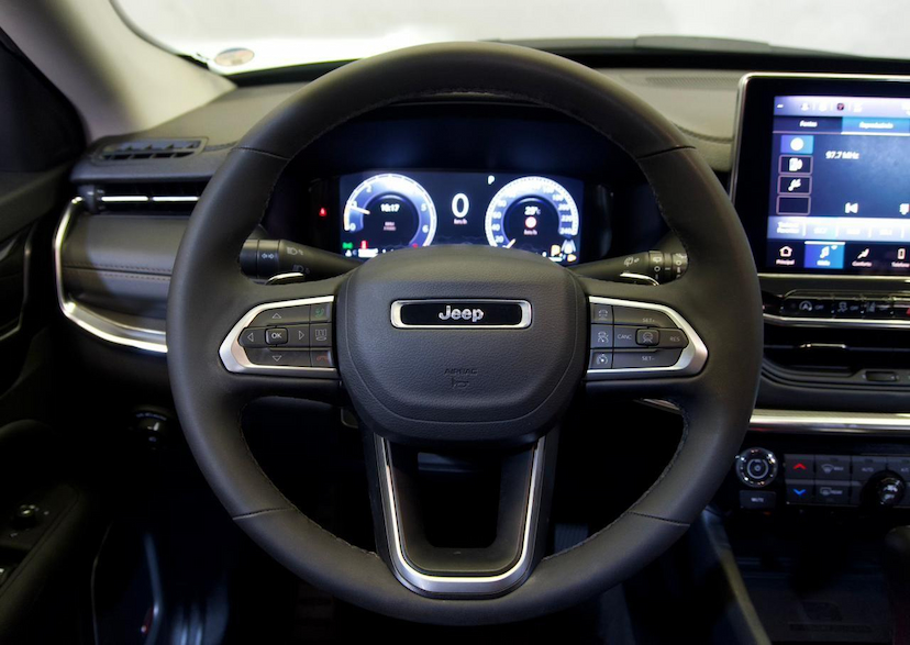 Foto do veículo JEEP COMPASS  LIMITED T270 1.3 TB 4X2 FLEX AUT 2025 19.431 KM 162.900,00