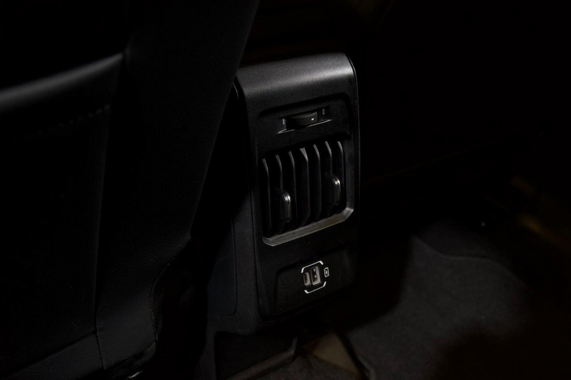 Foto do veículo JEEP COMPASS  LIMITED T270 1.3 TB 4X2 FLEX AUT 2025 19.431 KM 162.900,00