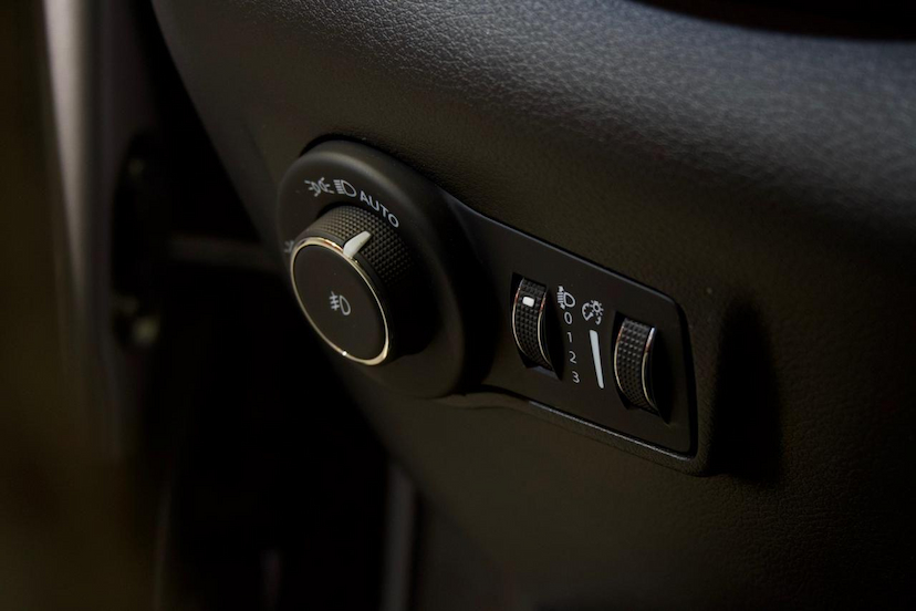 Foto do veículo JEEP COMPASS  LIMITED T270 1.3 TB 4X2 FLEX AUT 2025 19.431 KM 162.900,00