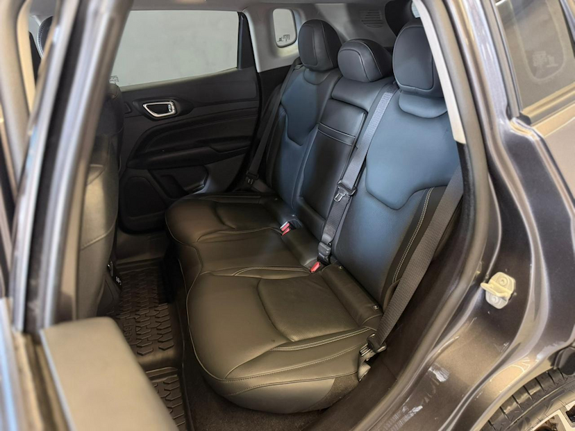 Foto do veículo JEEP COMPASS  LONG T 2025 14.950 KM 154.900,00