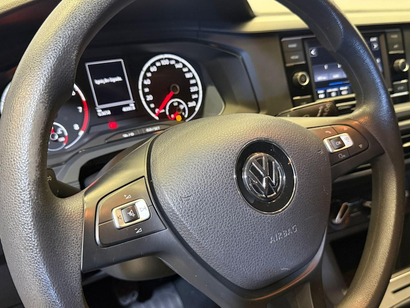 Foto do veículo VOLKSWAGEN POLO  MF 2020 63.640 KM 69.900,00