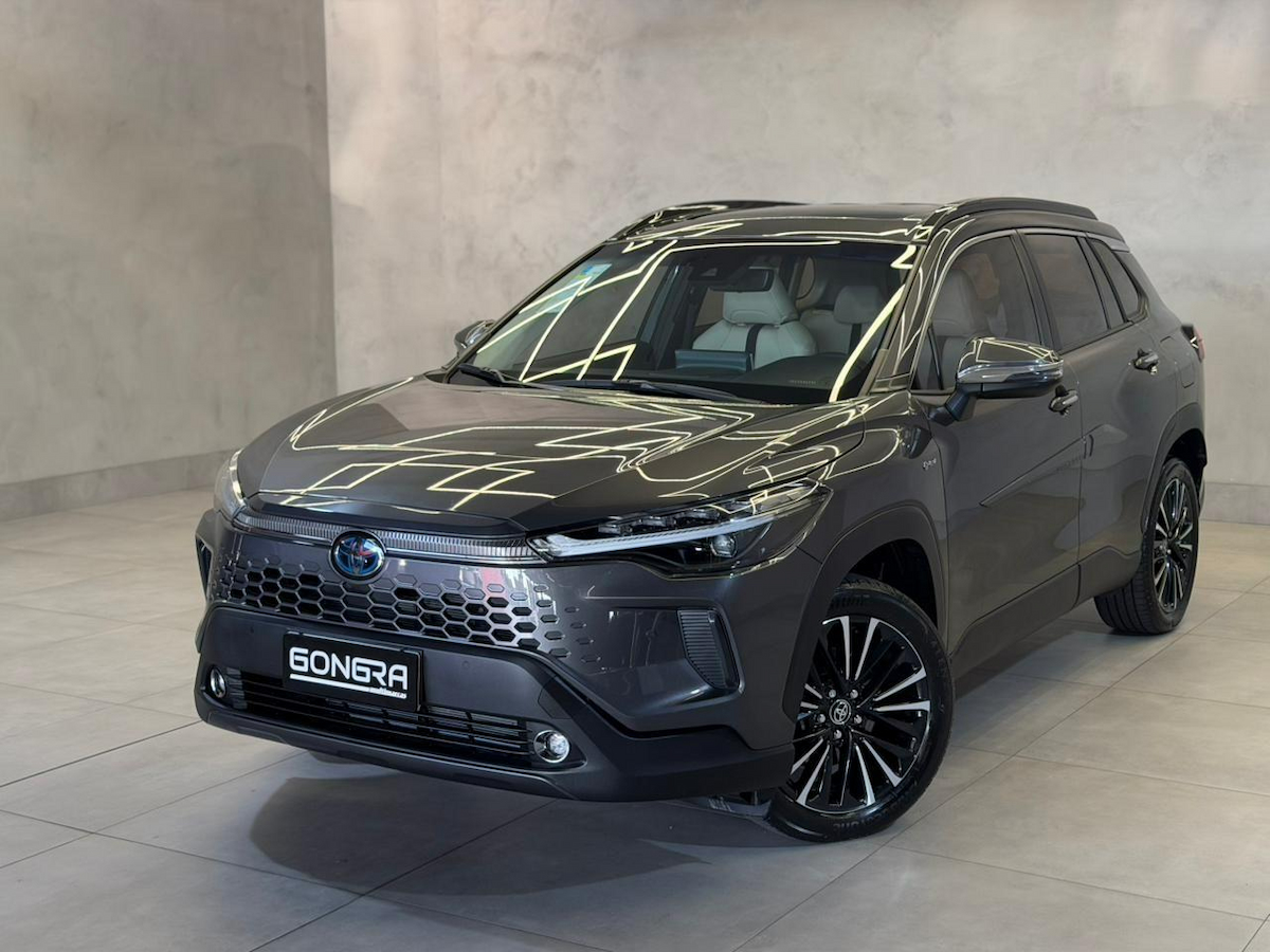 Foto do veículo TOYOTA COROLLA CROSS  XRX 1.8 16V AUT. (HÍBRIDO) 2024/2025 31.220 KM R$ 194.900,00