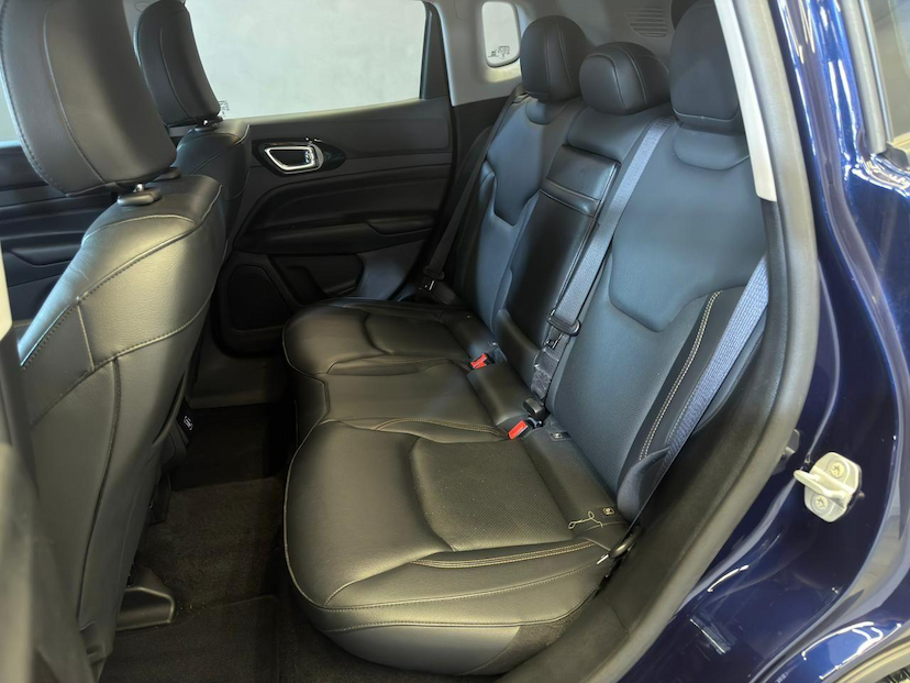Foto do veículo JEEP COMPASS  LIMITED T270 1.3 TB 4X2 FLEX AUT 2024 22.334 KM 144.900,00