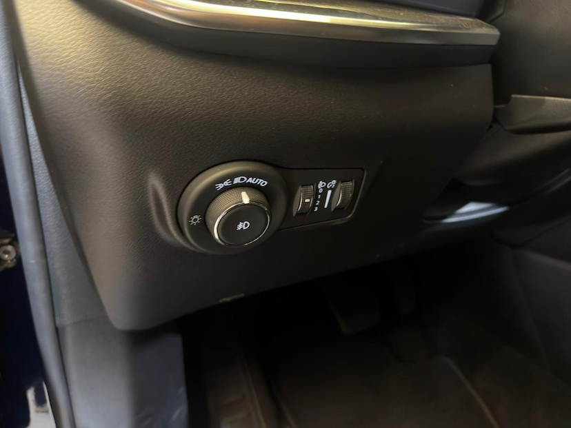 Foto do veículo JEEP COMPASS  LIMITED T270 1.3 TB 4X2 FLEX AUT 2024 22.334 KM 144.900,00