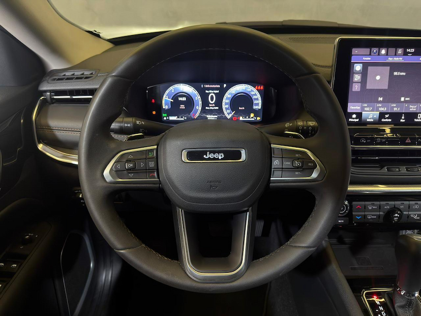 Foto do veículo JEEP COMPASS  LIMITED T270 1.3 TB 4X2 FLEX AUT 2024 22.334 KM 144.900,00