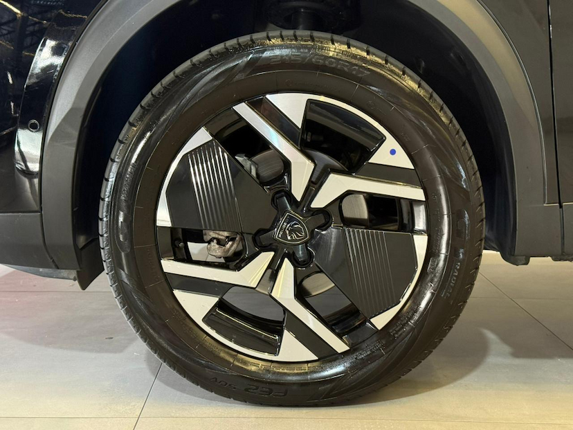 Foto do veículo PEUGEOT 2008  ALLURE 1.0 TURBO 2025 24.075 KM 119.900,00